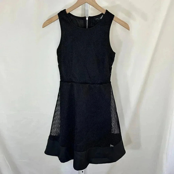 Romeo + Juliet Couture Size Small Dress Netting Black Fit & Flare Sporty Retro G - Picture 2 of 13